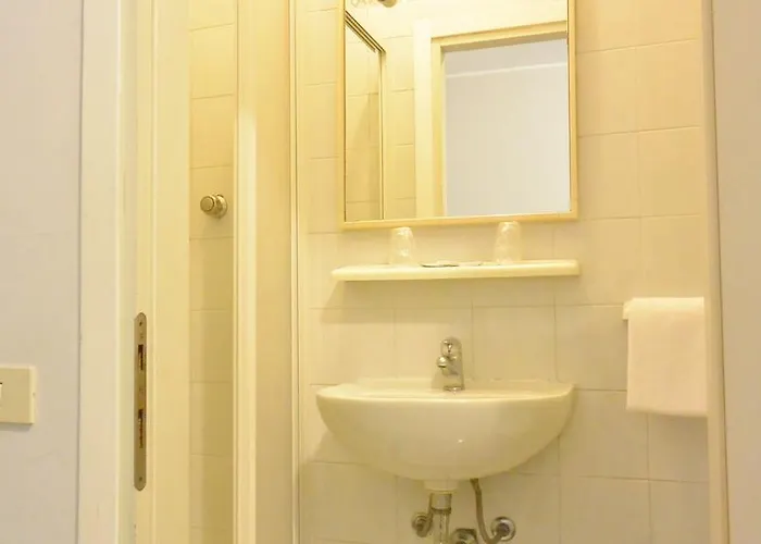 Hotel Arno *