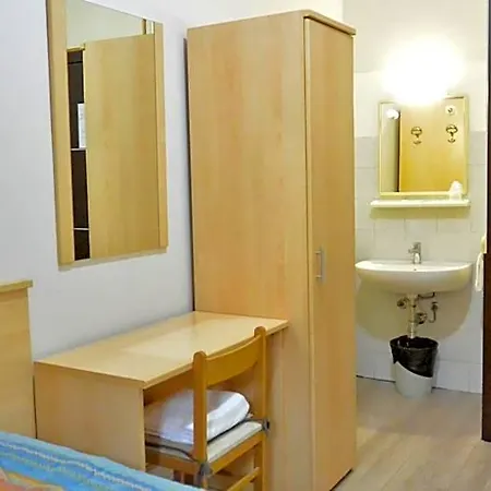 Hotel Arno *