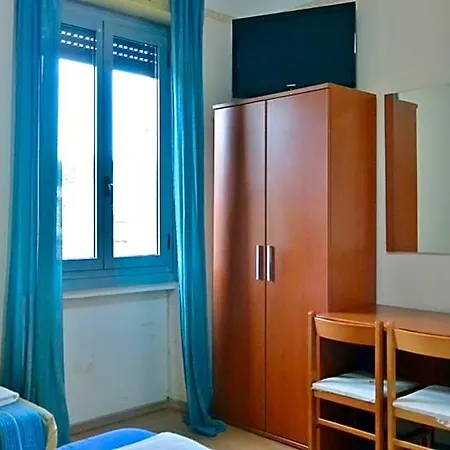 Hotel Arno *