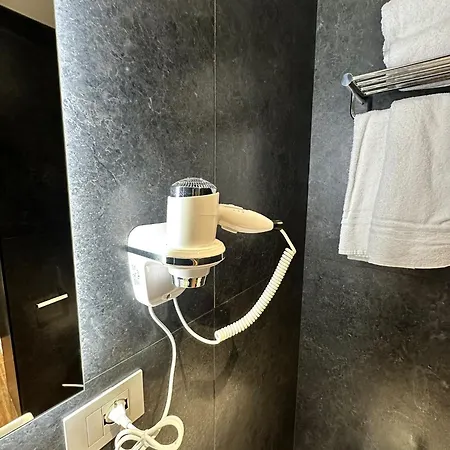 Hotel Arno *