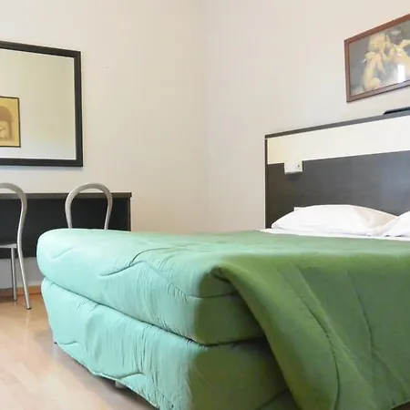 Hotel Arno Mediolan