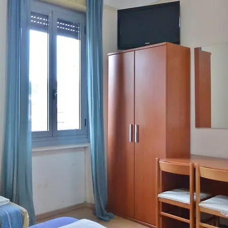 Otel Arno *