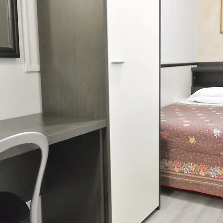 Hotel Arno Milán