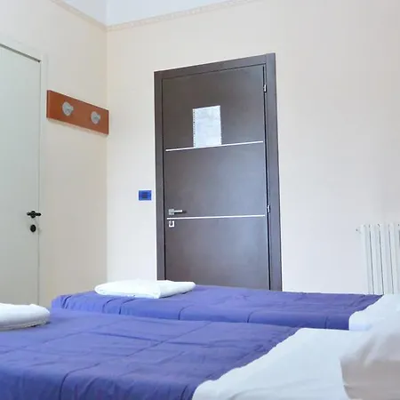 Hotel Arno *